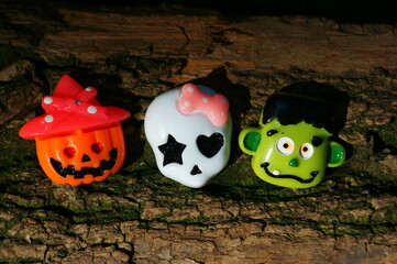 4minute和2NE1出道至今在歌谣节目和各大颁奖礼中得过哪些奖？